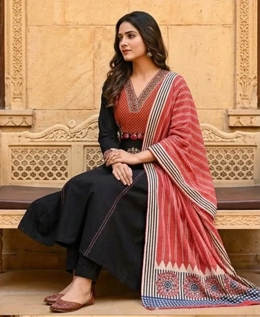 Gurjari print and applique work neck yoke with dupatta